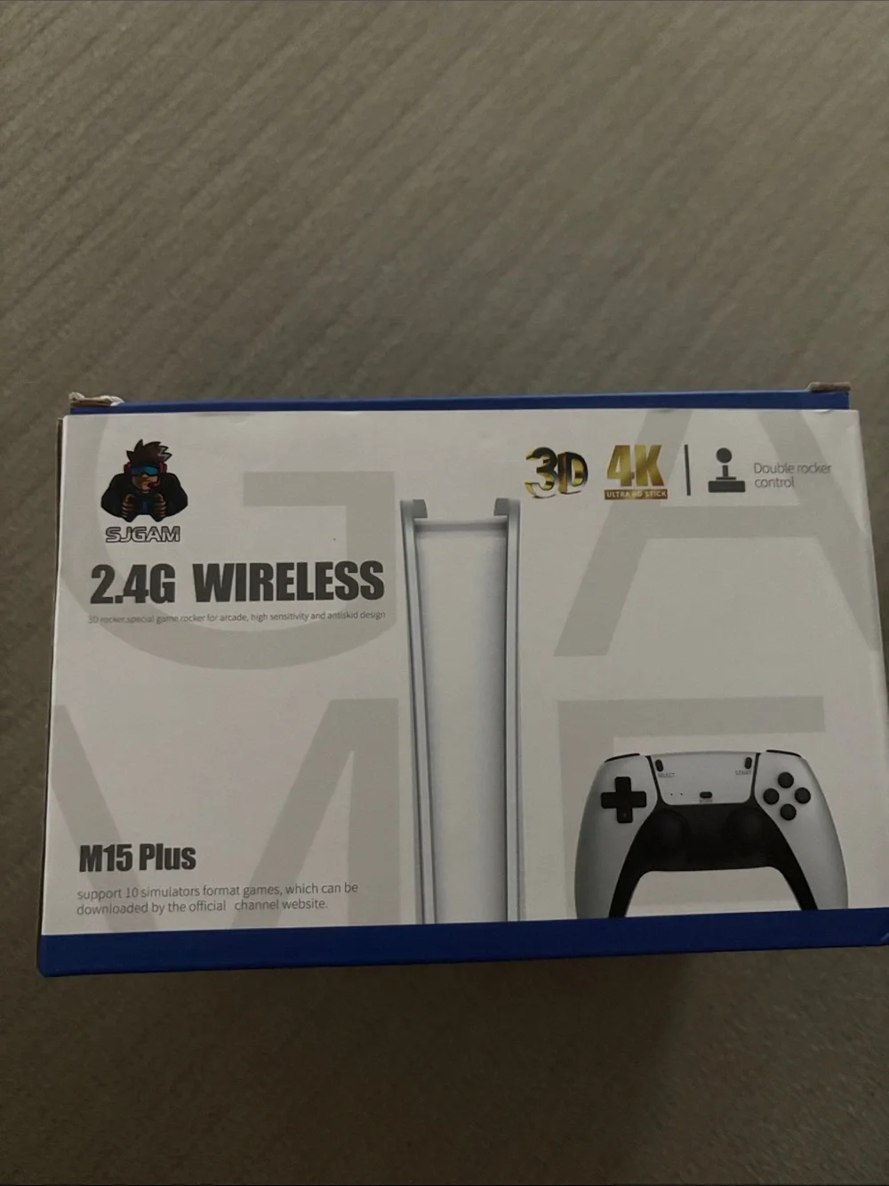 M15 Plus 2.4G Wireless Controller - White and Black